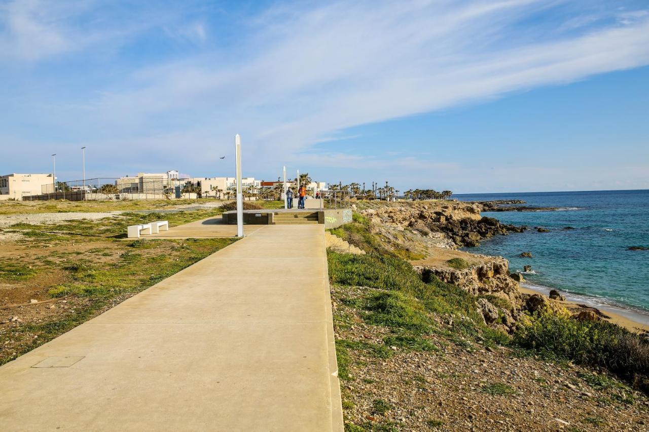 Sea Side Appartment In Kato Pafos Exterior foto